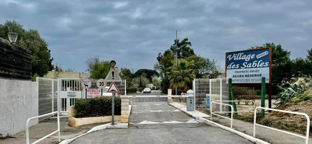 Torreilles Plage: Villa Atypique Bord De Mer Mediterranee Eksteriør billede